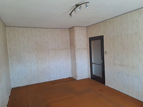 Eladó Lakás 1135 Budapest 13. kerület Felujítandó panel lakás XIII. kerület