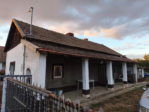 Eladó Ház 5362 Tiszaörs , 5362 Tiszaörs, csendes