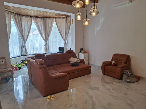 Eladó Ház 2143 Kistarcsa , Bagolyvár u