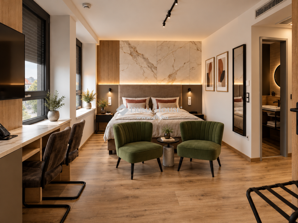 7627 Pécs — 1/3
