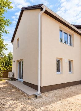 Eladó Lakás 8000 Székesfehérvár 