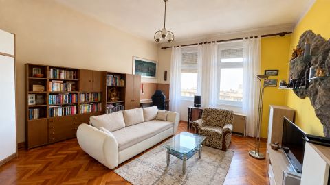 Eladó Lakás 1089 Budapest 8. kerület 