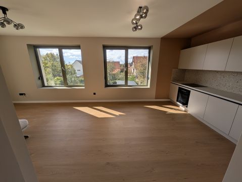 Eladó Lakás 8226 Alsóörs 3 lakásos társasházban, gyönyörű lakás, 20 nm-es terasszal!