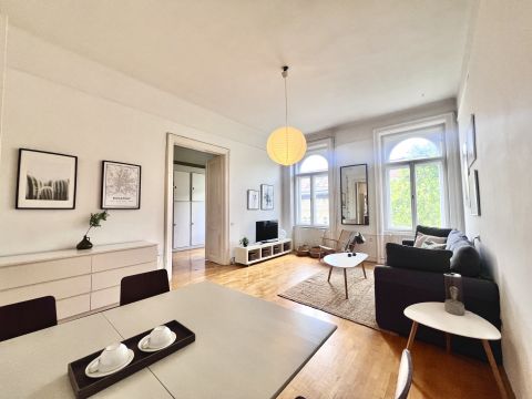 Kiadó Lakás 1065 Budapest 6. kerület 