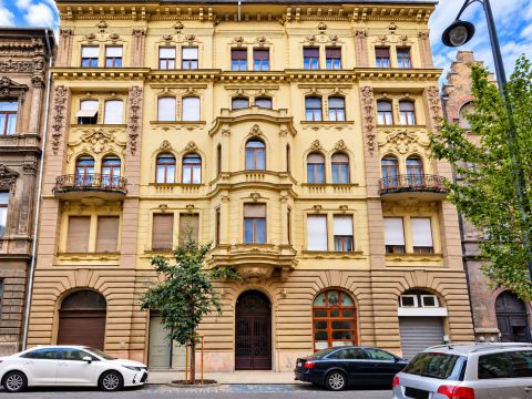 Eladó Lakás 1085 Budapest 8. kerület 