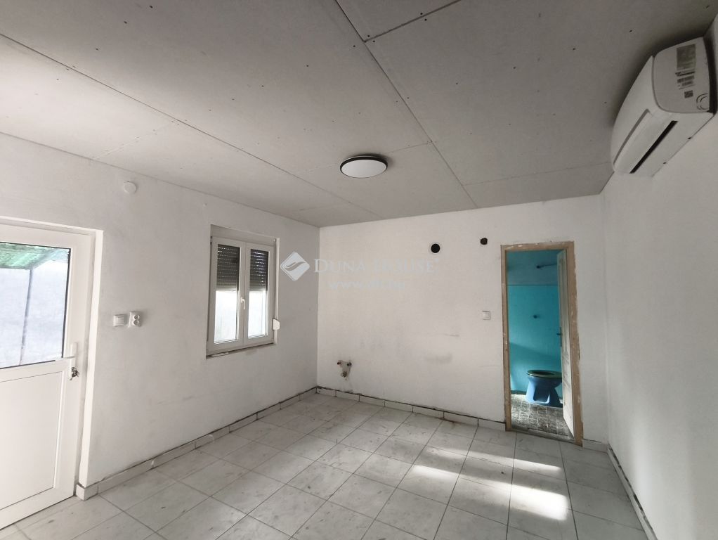 7200 Dombóvár , Tüskei városrész — 1/26