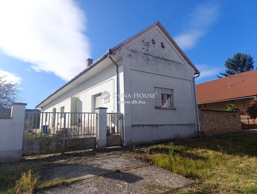 7757 Babarc , Babarci parasztház — 1/38
