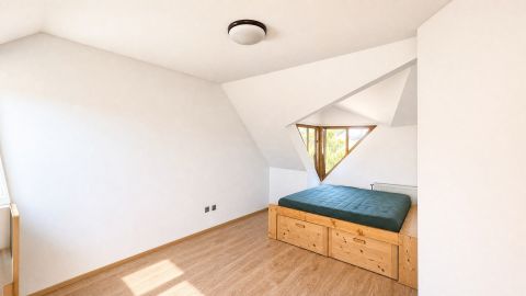 Kiadó Lakás 7624 Pécs , Egyetemvárosban tégla garzon lakás
